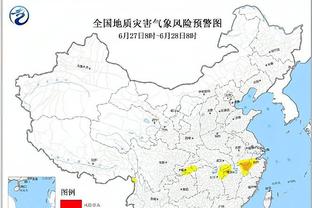 串联！詹姆斯第二节送出9助攻 平职业生涯单节最高纪录